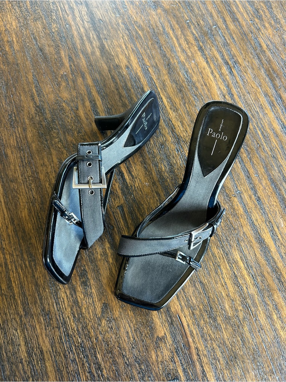 Linea Paolo VTG Y2K minimalist grunge boho femme 90s/early-2000s kitten heels